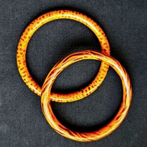 VTG Bangle Bracelets Acrylic, Set of 2 Animal Safari Prints Art Deco 8"